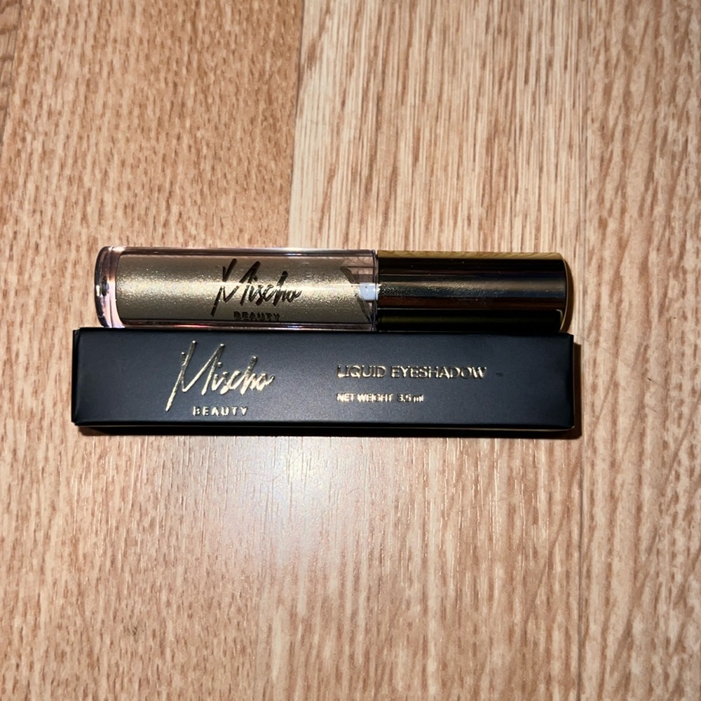 Mischo Beauty Liquid Eyeshadow in Ijama